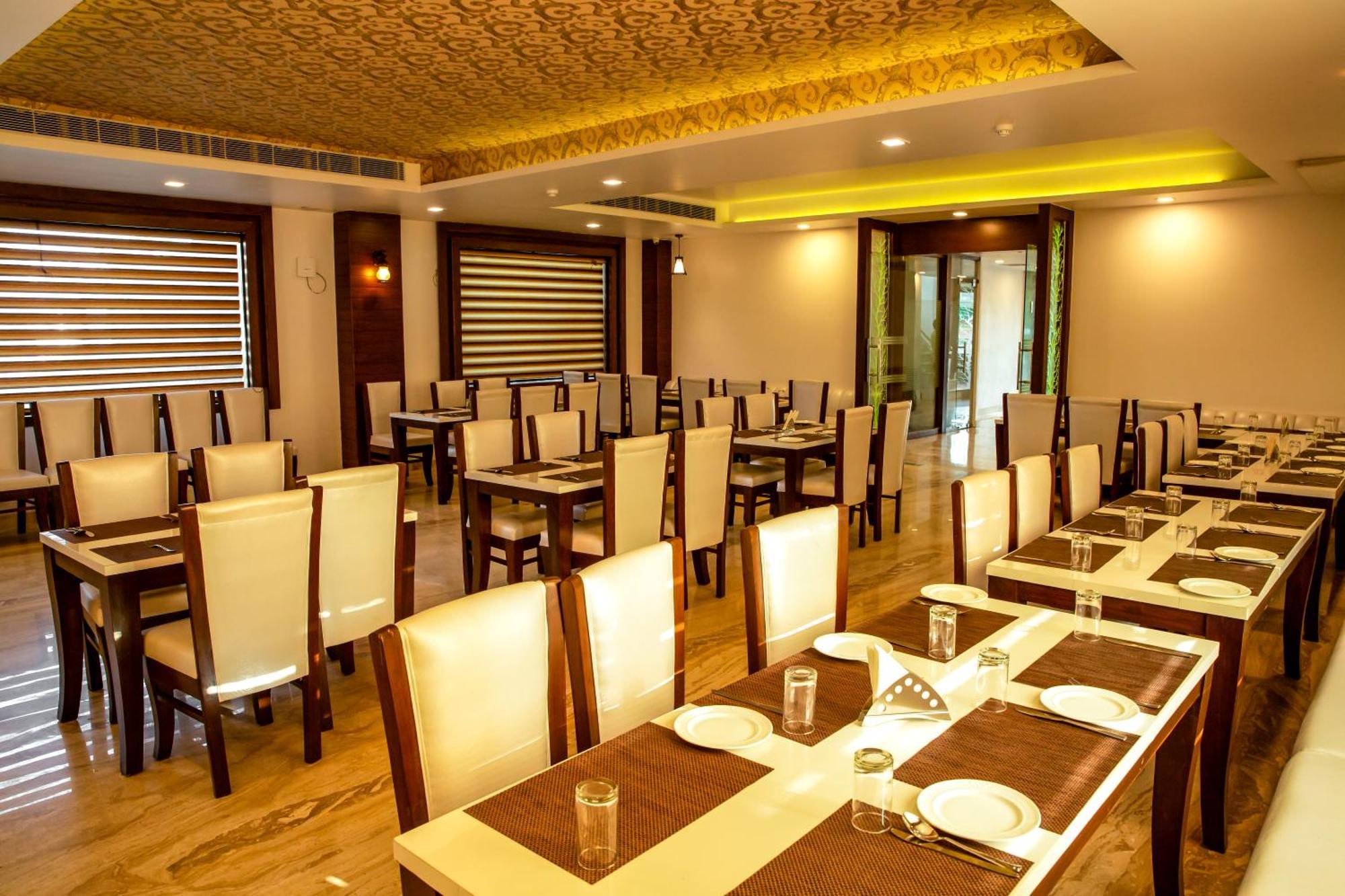 Spree Hotel Agra - Walking Distance To Tajmahal Exterior foto